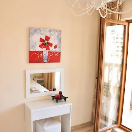 - South Bay Apartment Varna